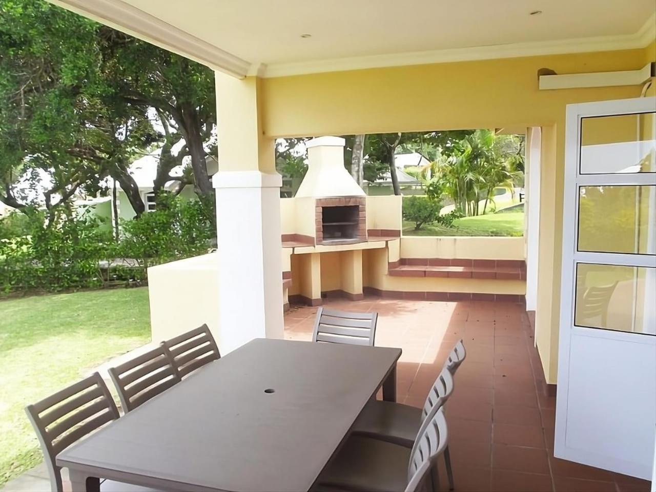 Villa Caylee Caribbean Estates - Ultra-Luxurious - Rimas Interiors Designs - Private Beachfront Escape - Premium Serviced For 8 Guests Port Edward Luaran gambar